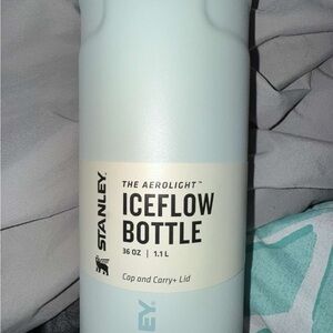 Stanley Aerolight IceFlow Bottle in Light Blue